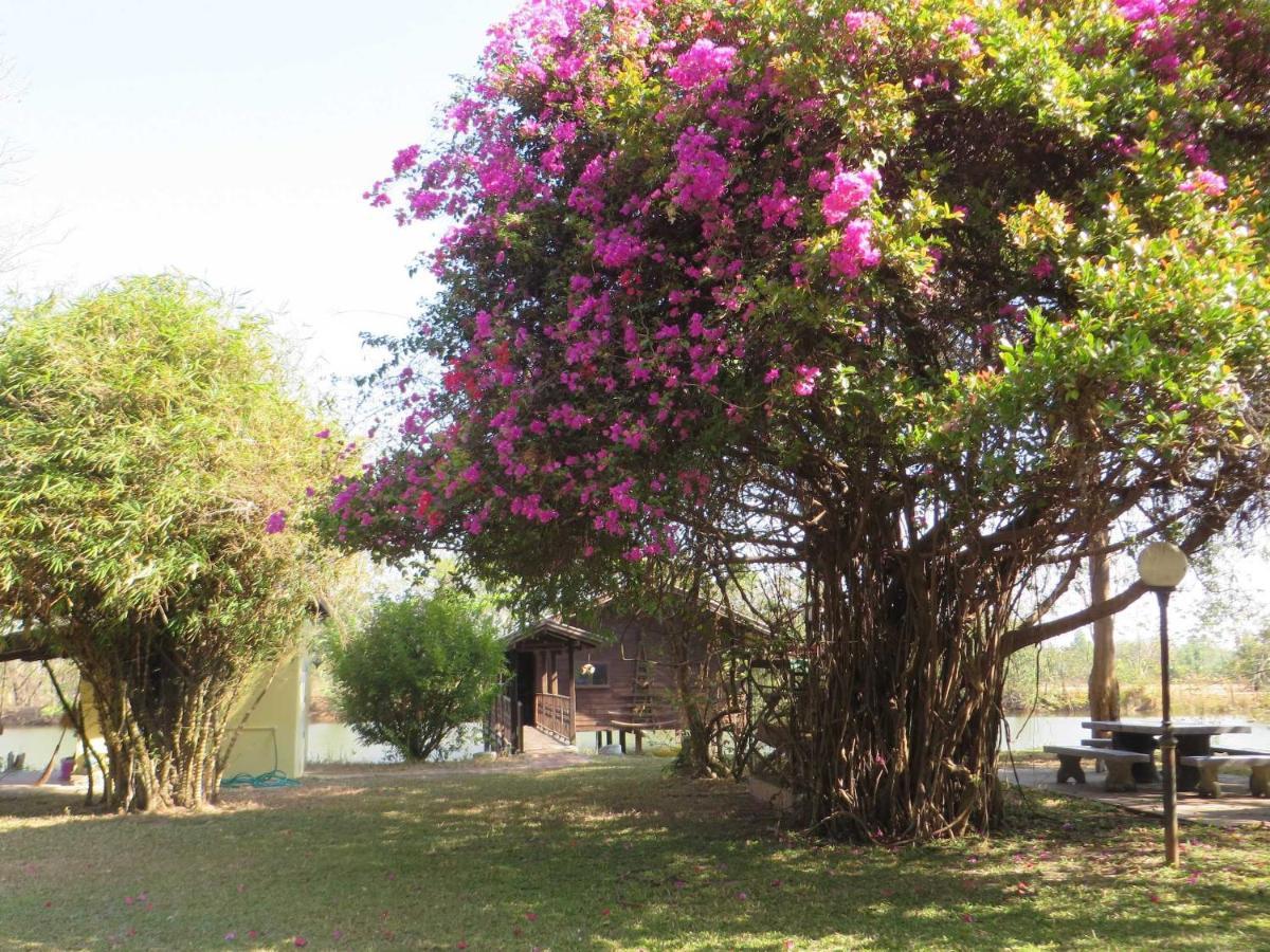 Isaan Perazim Park Otel Roi Et Dış mekan fotoğraf
