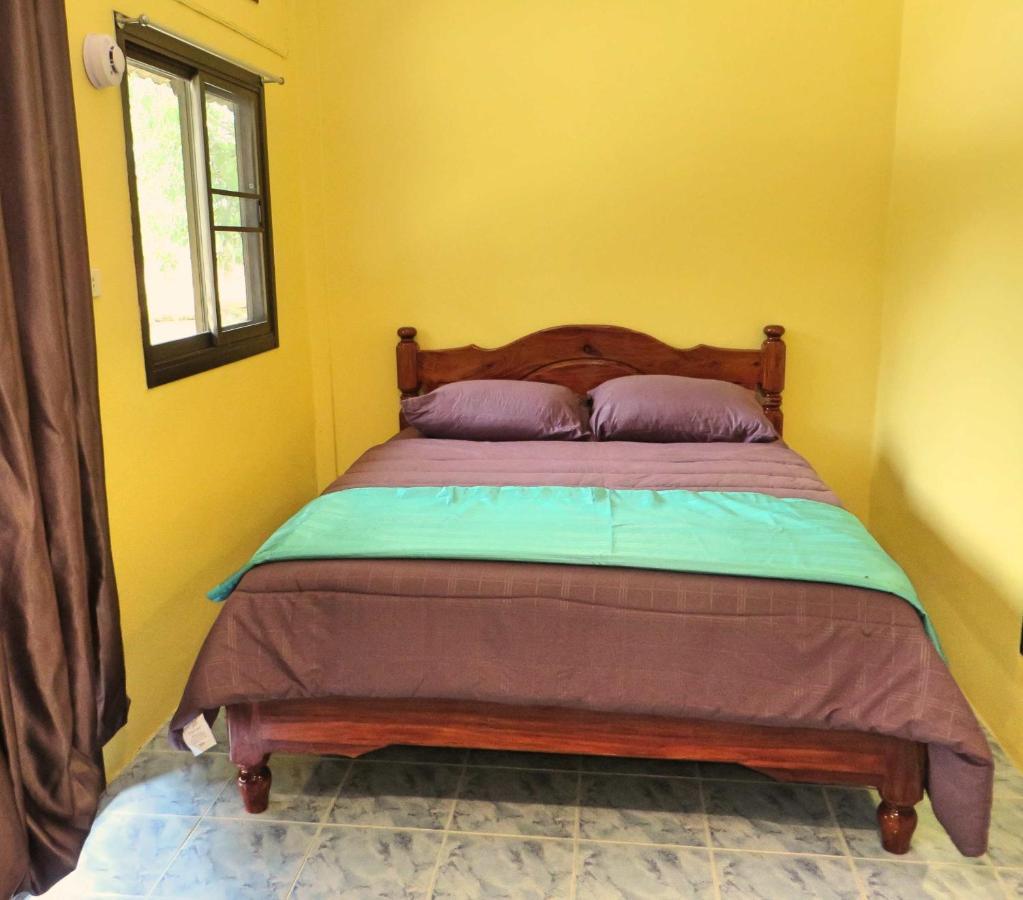 Isaan Perazim Park Otel Roi Et Dış mekan fotoğraf