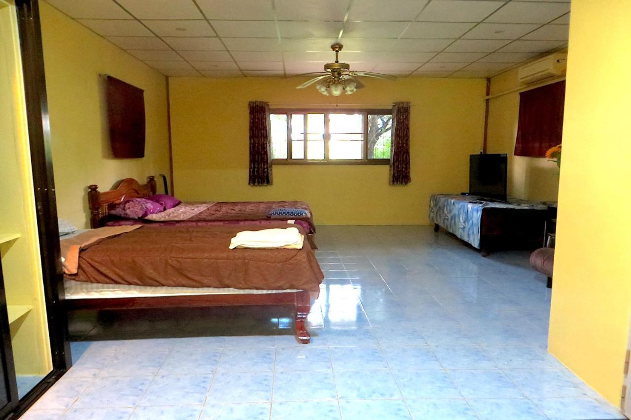 Isaan Perazim Park Otel Roi Et Dış mekan fotoğraf