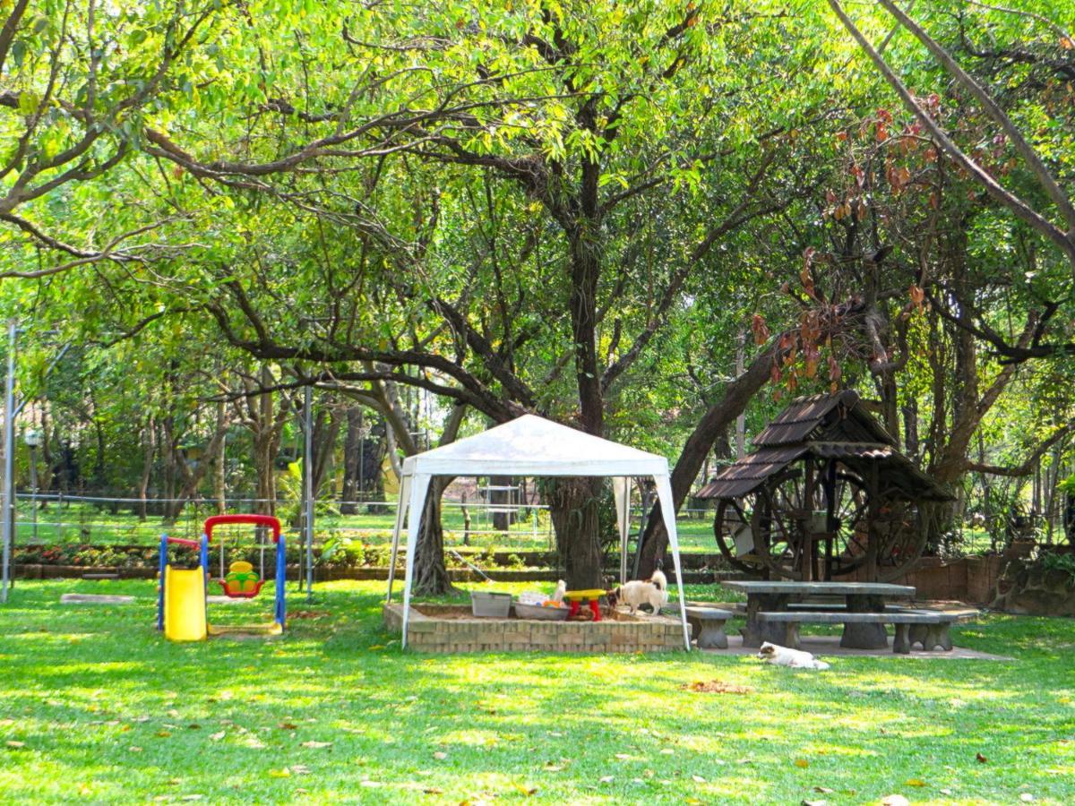 Isaan Perazim Park Otel Roi Et Dış mekan fotoğraf