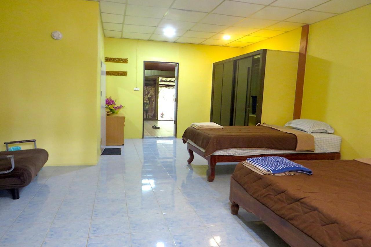 Isaan Perazim Park Otel Roi Et Dış mekan fotoğraf