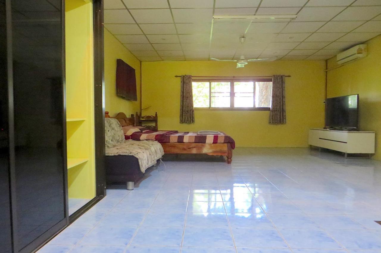 Isaan Perazim Park Otel Roi Et Dış mekan fotoğraf