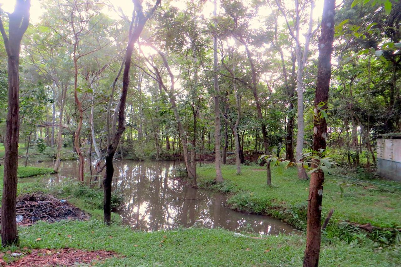 Isaan Perazim Park Otel Roi Et Dış mekan fotoğraf