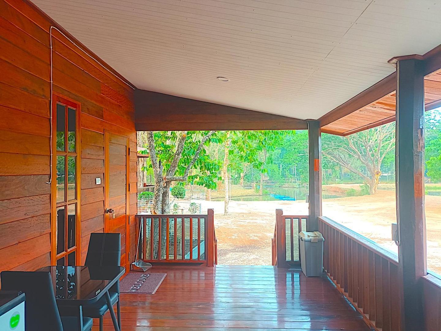 Isaan Perazim Park Otel Roi Et Dış mekan fotoğraf